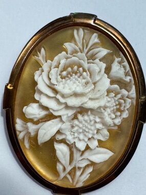 Gold and White Cameo Floral Brooch